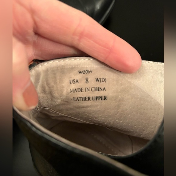 Propet Ava Ankle Bootie Leather Upper Crossover Strap Velcro Closing Women Sz 8D - Picture 7 of 9